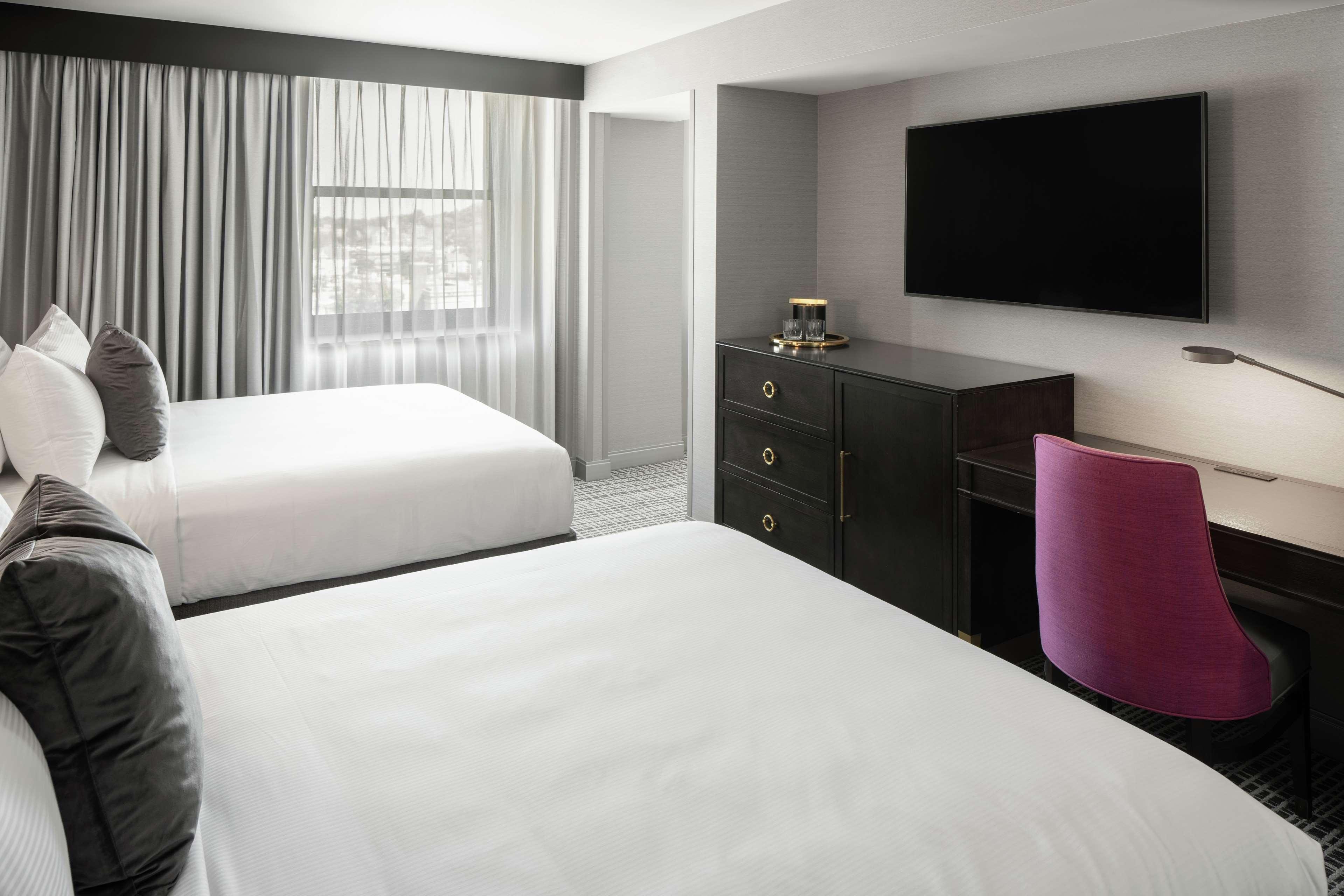 The Axis Moline Hotel, Tapestry Collection By Hilton Luaran gambar