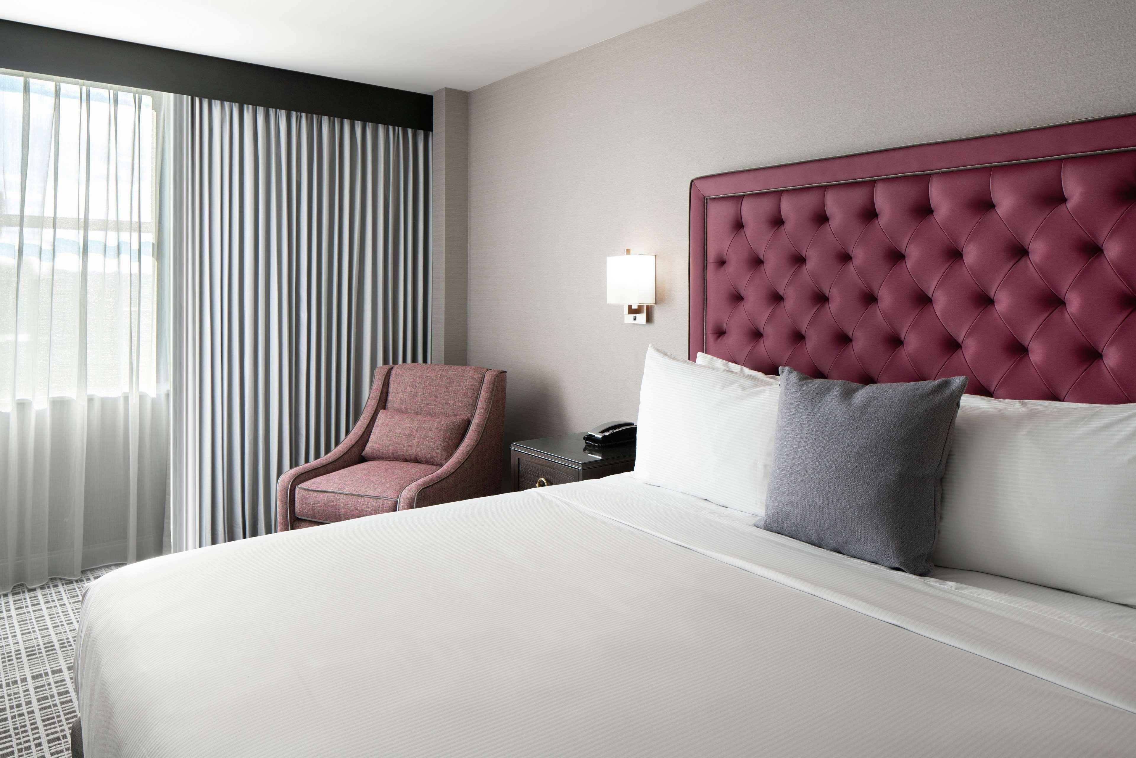 The Axis Moline Hotel, Tapestry Collection By Hilton Luaran gambar