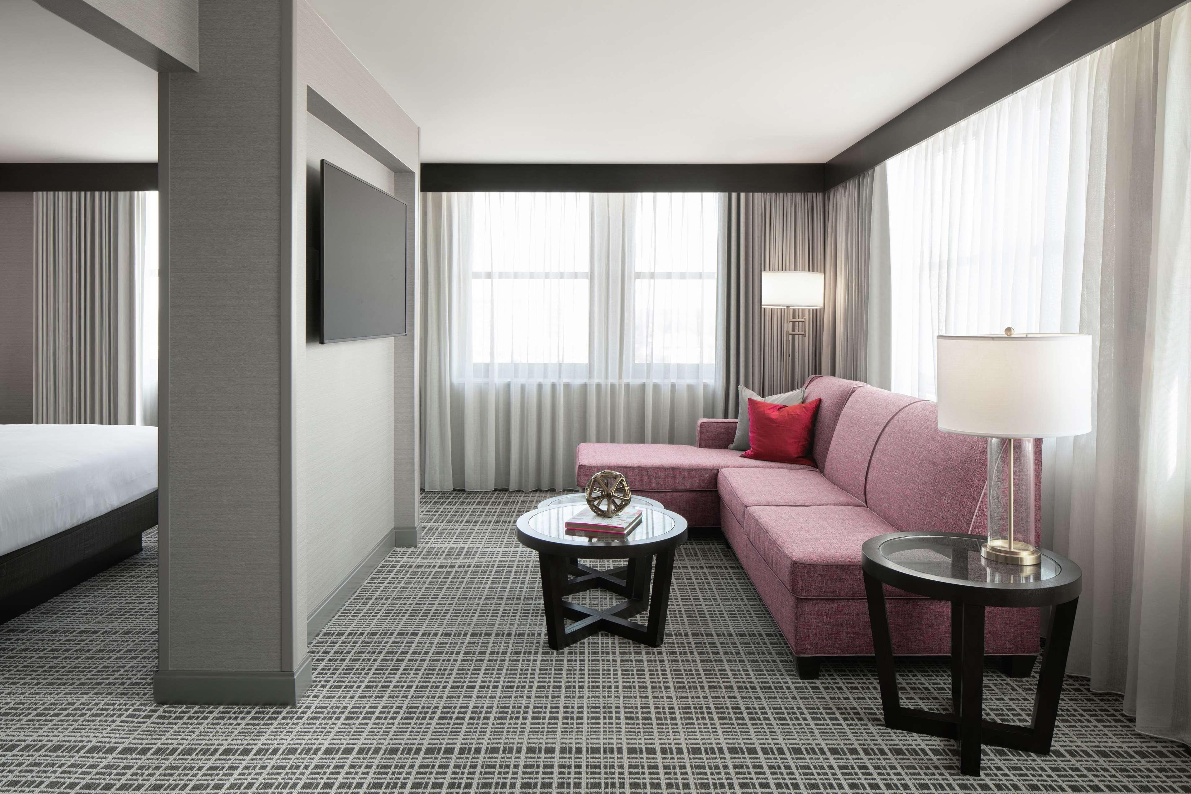 The Axis Moline Hotel, Tapestry Collection By Hilton Luaran gambar